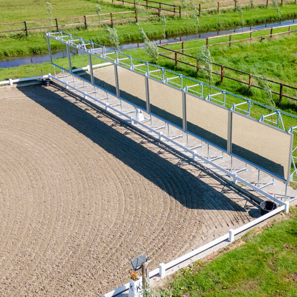 manege-spiegel-fuer-aussenwand-kurze-seite-600x600