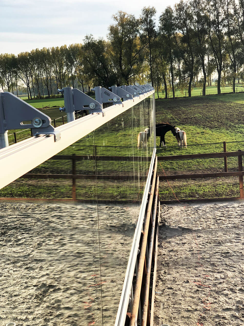 Manegespiegel-buitenbak